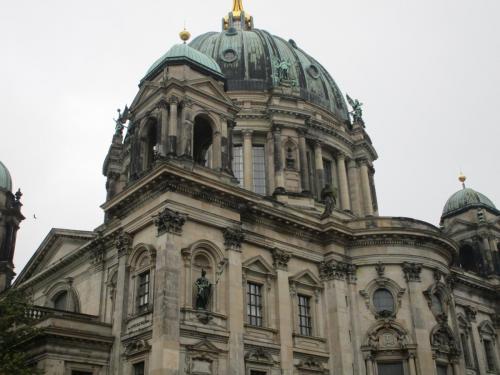 On the way back from the park. Later found out this was Berliner Dom.